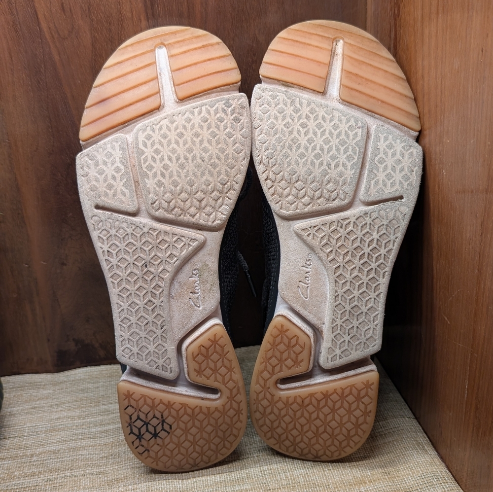 Women's Gray Knit Casual Shoes - Picture 5 of 5